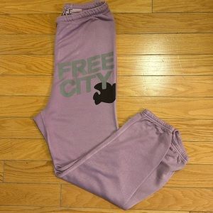 Freecity cotton logo sweatpants.Purple grey/black logo.M. Like new.100% cotton.